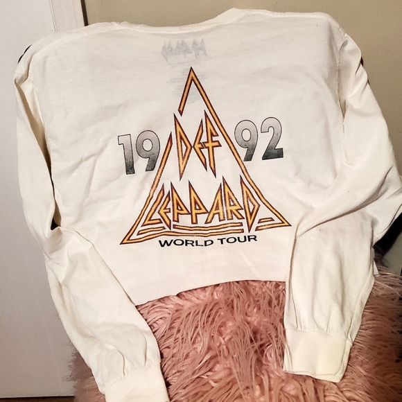 NWT Def Leppard vintage long sleeve crop top t-shirt - Picture 2 of 2